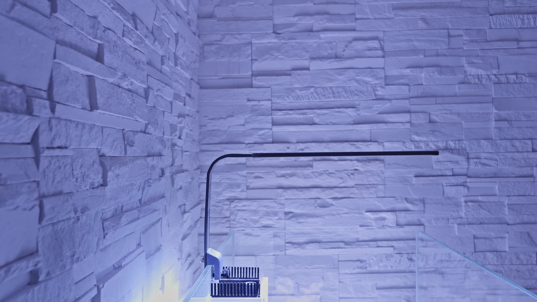 AKTION: ATI Straton X LED anthrazit (inkl. Hanging Kit)